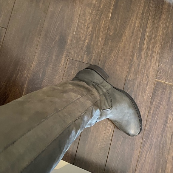 Grey Leather Designer Boots - Picture 3 of 14